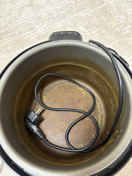 Продам мультиварку рабочую