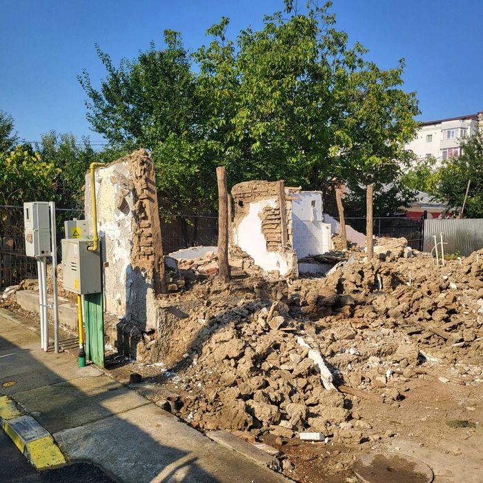 Lucrari de DEMOLARE si TRANSPORT deseuri