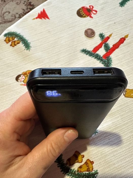 Vând Baterie externă 10.000 mah.
