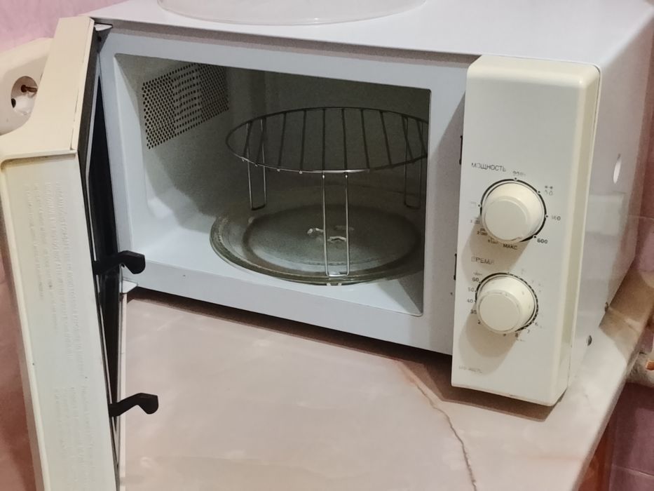 Продам микроволновку LG