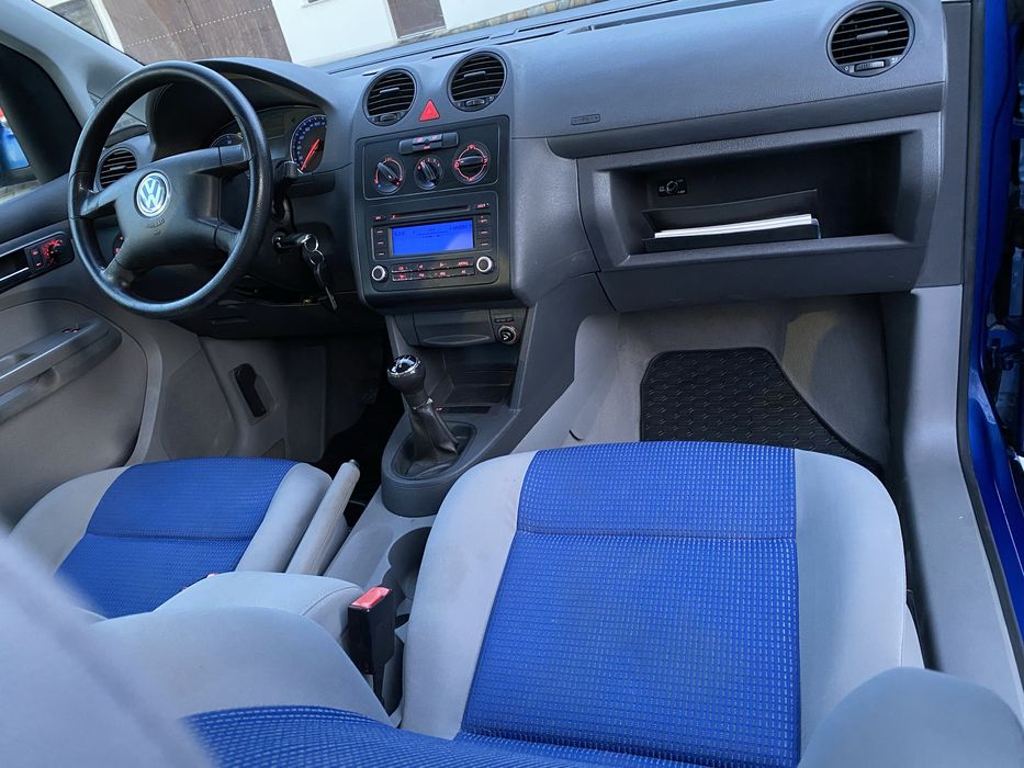 VW CADDY - 1,9-Tdi-105-Cp-fără -filtru-de-particule de Fabrică~ 7-Loc.