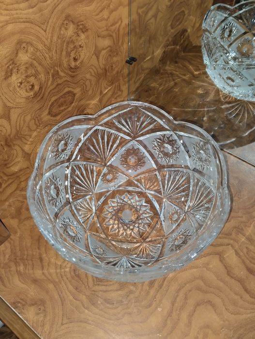 Хрустальная ваза