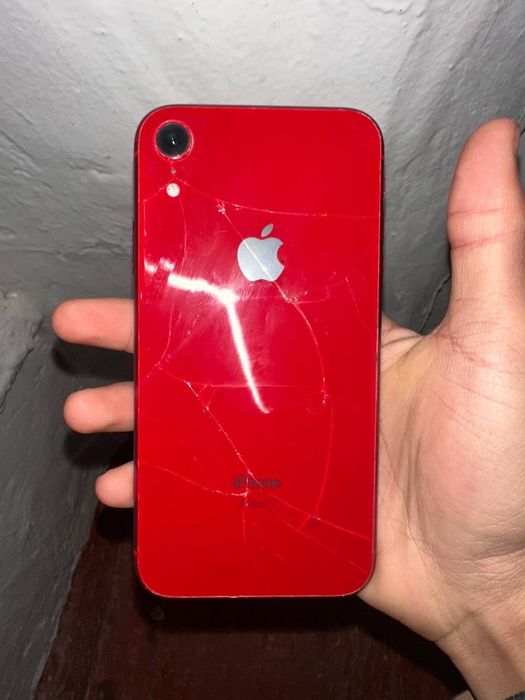 айфон Xr 64 гб.
