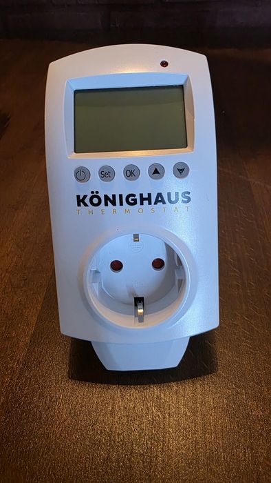 Termostat digital de priză Könighaus, 16 A, 3500 W max