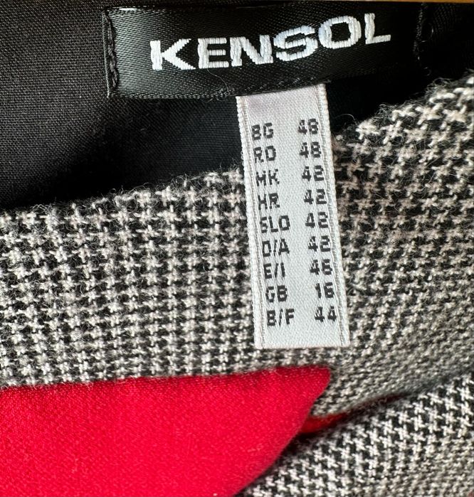 Продавам рокля на Kencol