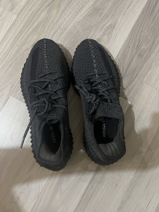 Adidas yeezy 350 v2 boost Reflective 45 номер черни