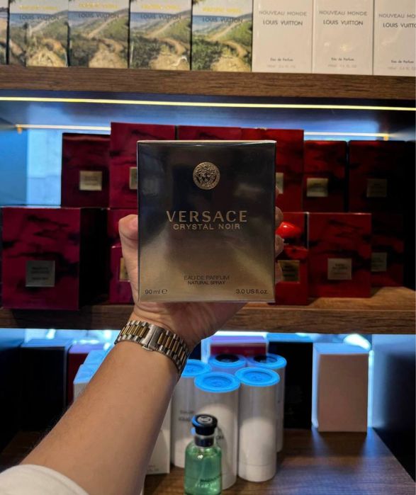 Versace  Crystal Noir