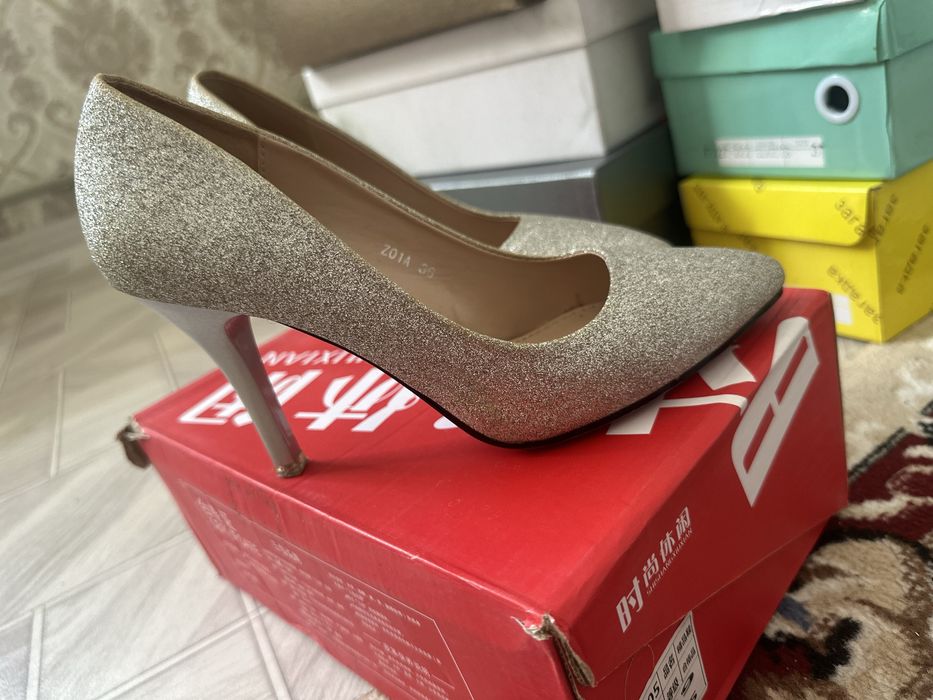 Продаю туфли