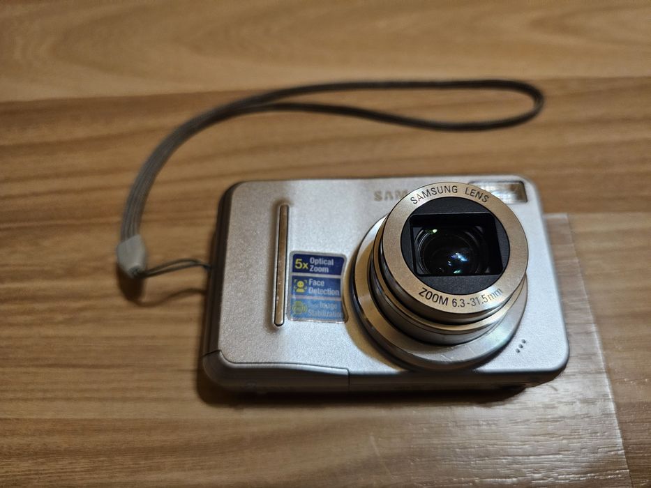 Vând Aparat Digital Samsung S1065 10.2 Megaixeli, În Stare Foarte Bună