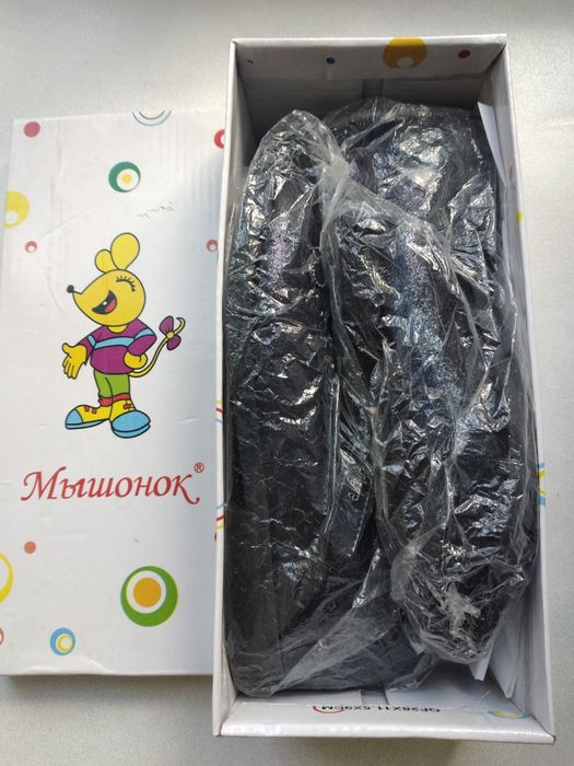 Туфли для девочки 35 размер.(не маломер.)