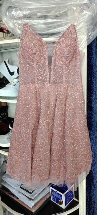 Бални рокли тип принцеса