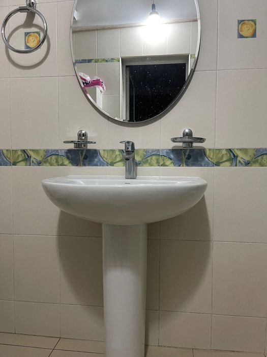 Продам раковину «тюльпан» Belavista (Испания)