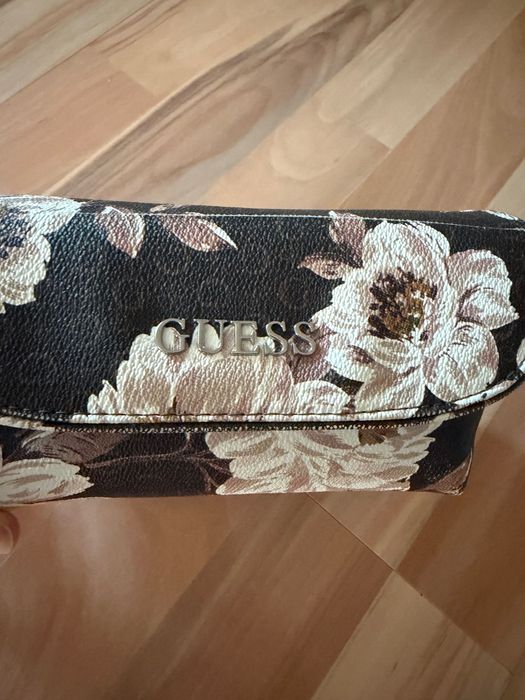 Guess несесер в две прегради