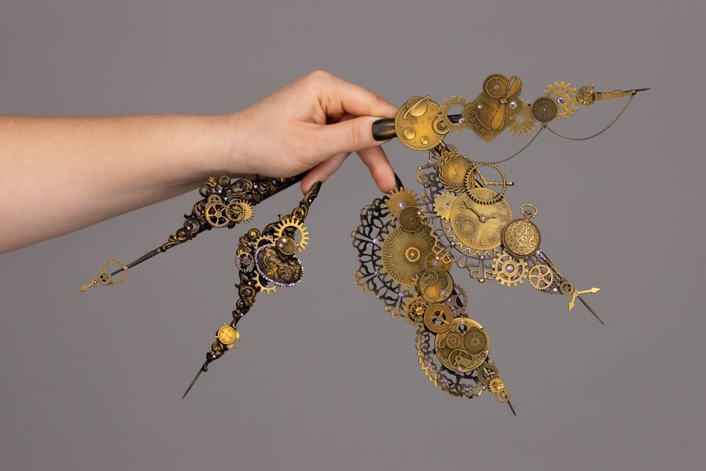 Cursuri de unghii cu diploma acreditată