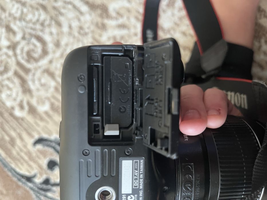 Canon 1100d фотоаппарат