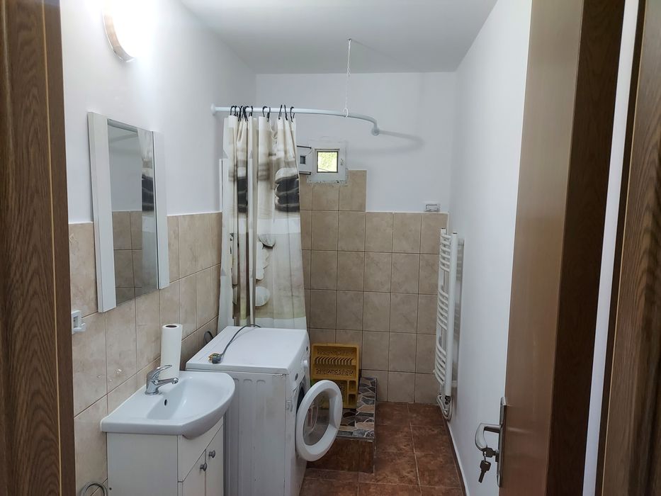 Garsonieră de închiriat
