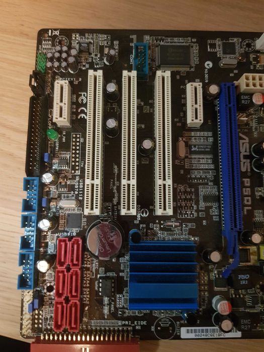 Комплект процесор Intel Core 2 Quad, дъно и рам