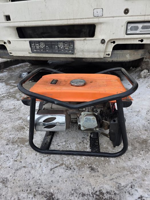 Бензиновый генератор 3,2кв