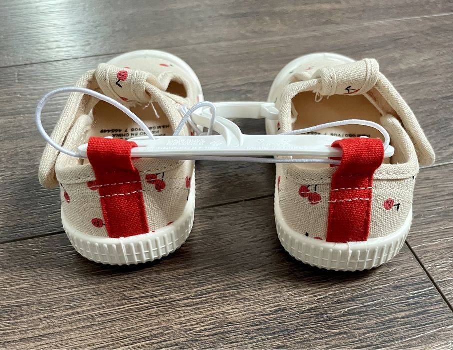 Нови детски пантофки 23 номер