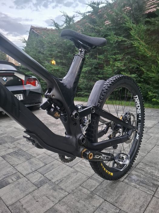Продавам колело Canyon Sender CF 8.0