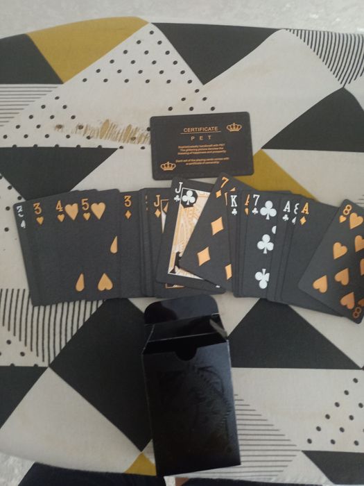 Игральные карты.
