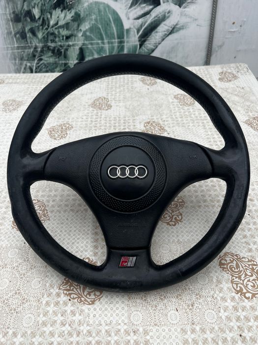 Части Audi A3 8l Волан, Лостче, Капак