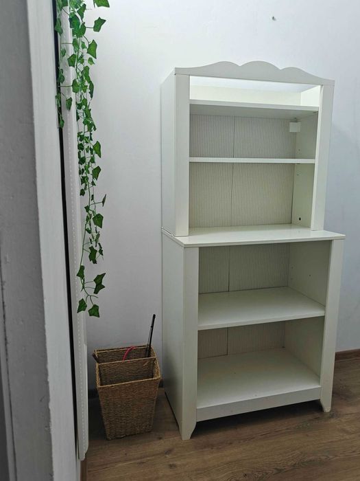 Biblioteca IKEA HENSVIK alba, stare buna, stil clasic