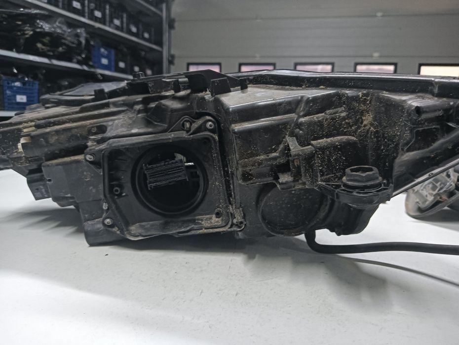 Far Stanga Fata Audi A6 C8, 4A2 2018 - > 2.0 40 Tdi Mild Hybrid Dfba 4