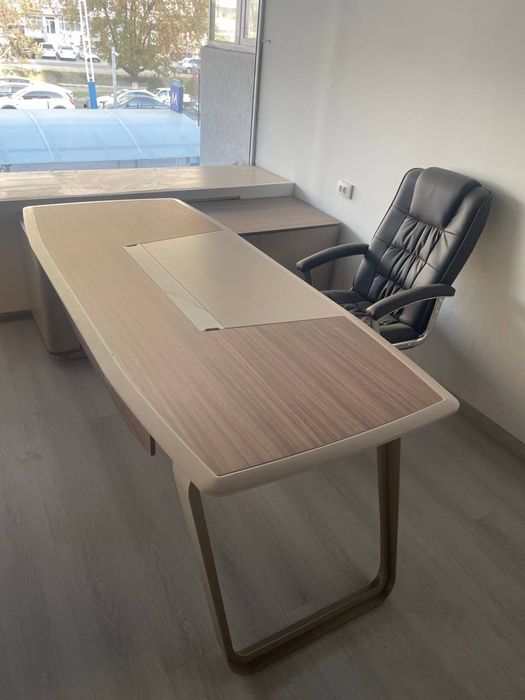 Ofis stoli va stuli komplekt