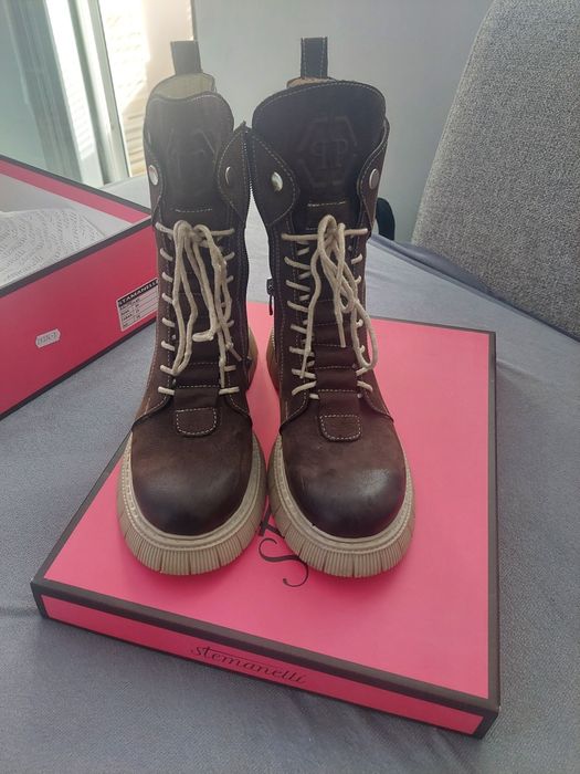 Тъмно кафяви боти нови