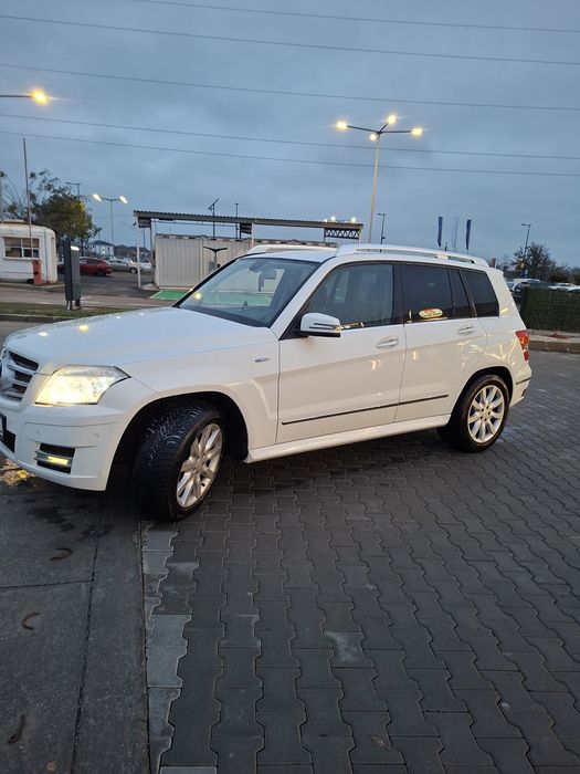 GLK 250  4X4 204 CP.