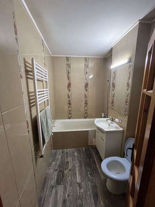 Apartament 3 camere,dec,et.1 Obcini