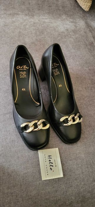 Vand pantofi dama eleganti, noi