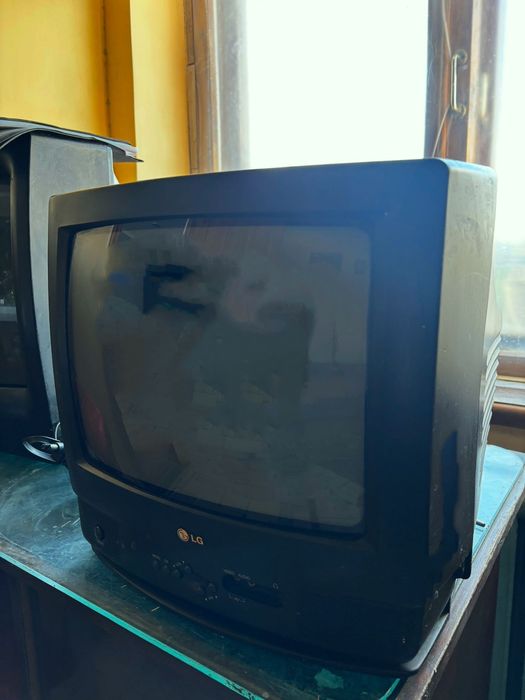 Телевизоры пузатые