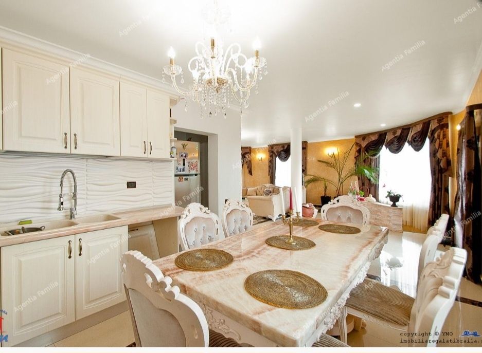 Vand casa in sendreni zona noua