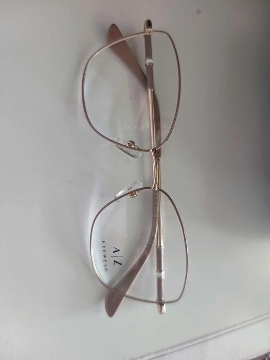 Vând rame ochelari noi