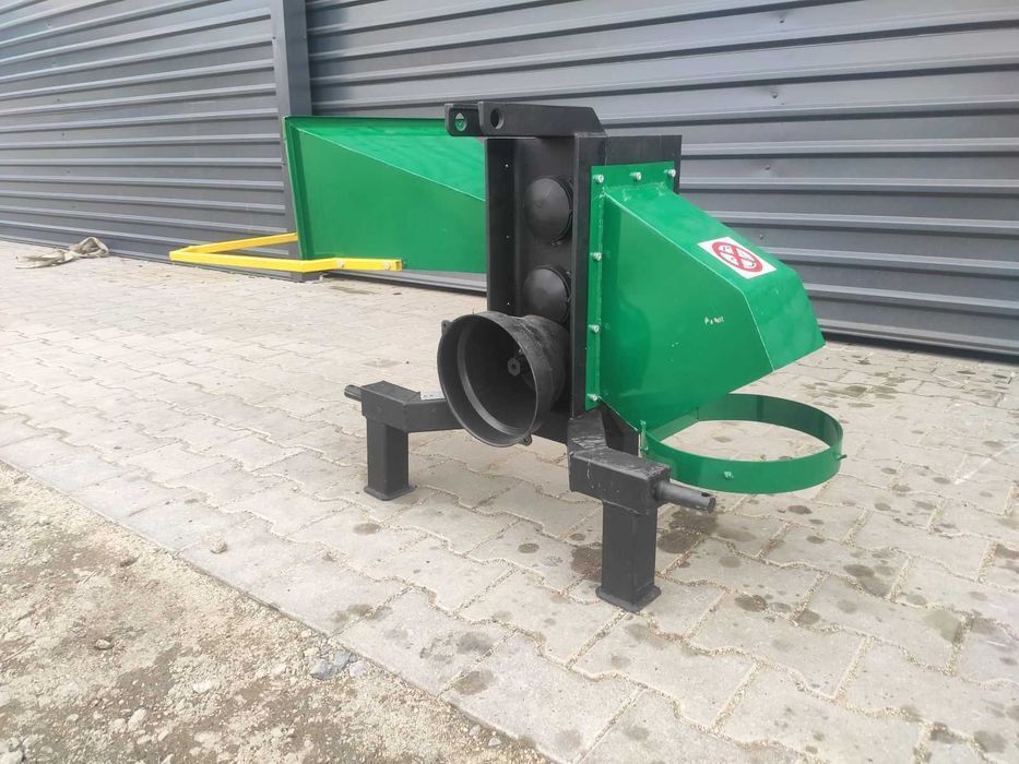 Tocator de crengi pentru tractore cu 4 sau 6 cutite - Piese de schimb