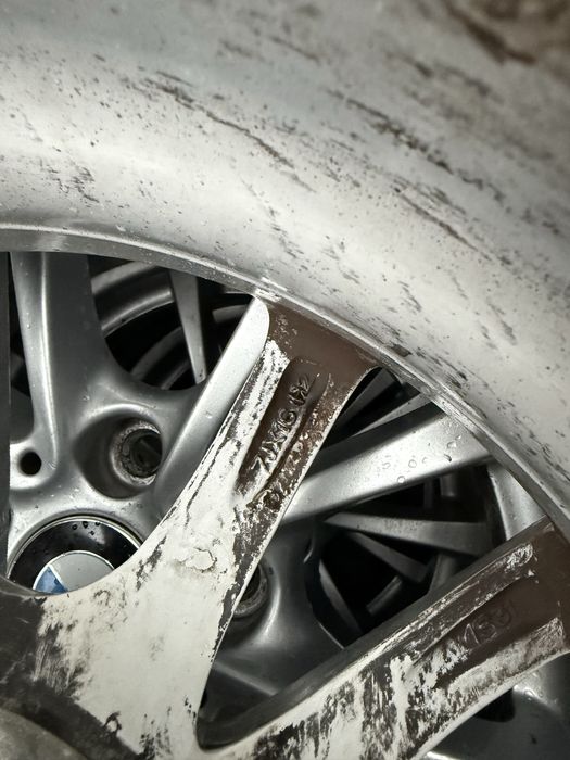 Гуми с джанти Bridgestone 205/60/16 BMW