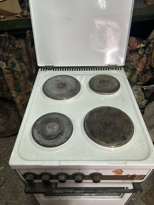 Продавам готварска печка