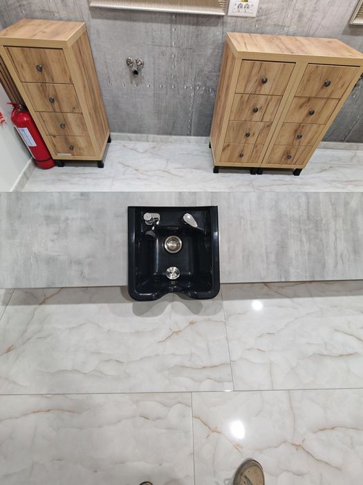 Vând scafe frizerie