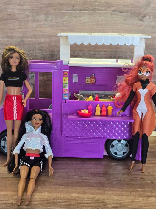 Barbie - Комплект камион за приготвяне на храна