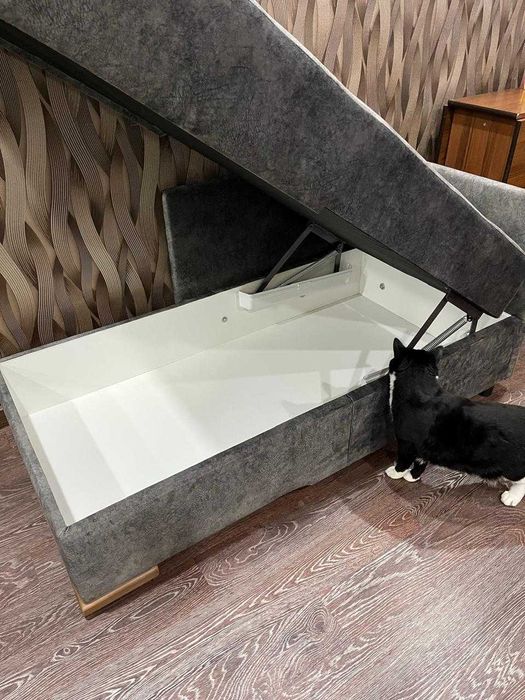 аттоманка/маленький диванчик