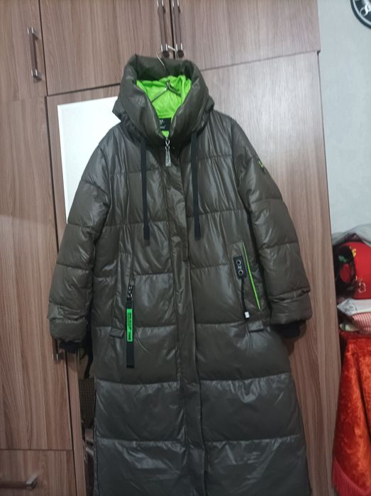 Продам куртки в идеале
