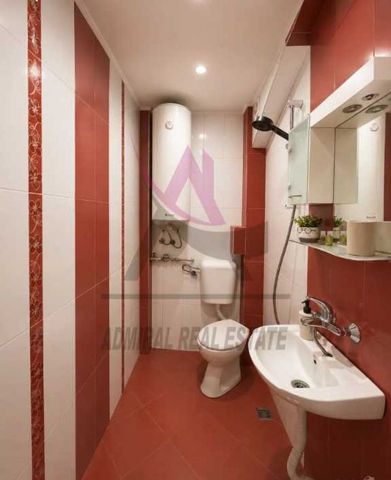 Дава се под наем Тристаен апартамент в Варна, Базар Левски - 68 кв.м за 550 € - Снимка #8