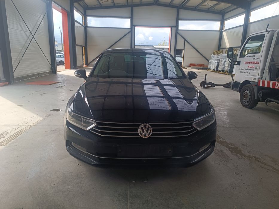 Dezmembram Volkswagen Passat B8, motor 2.0 tdi CRLB