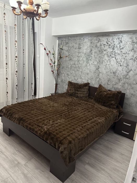 Inchiriez Apartament 4 camere zona Rovine 100Mp