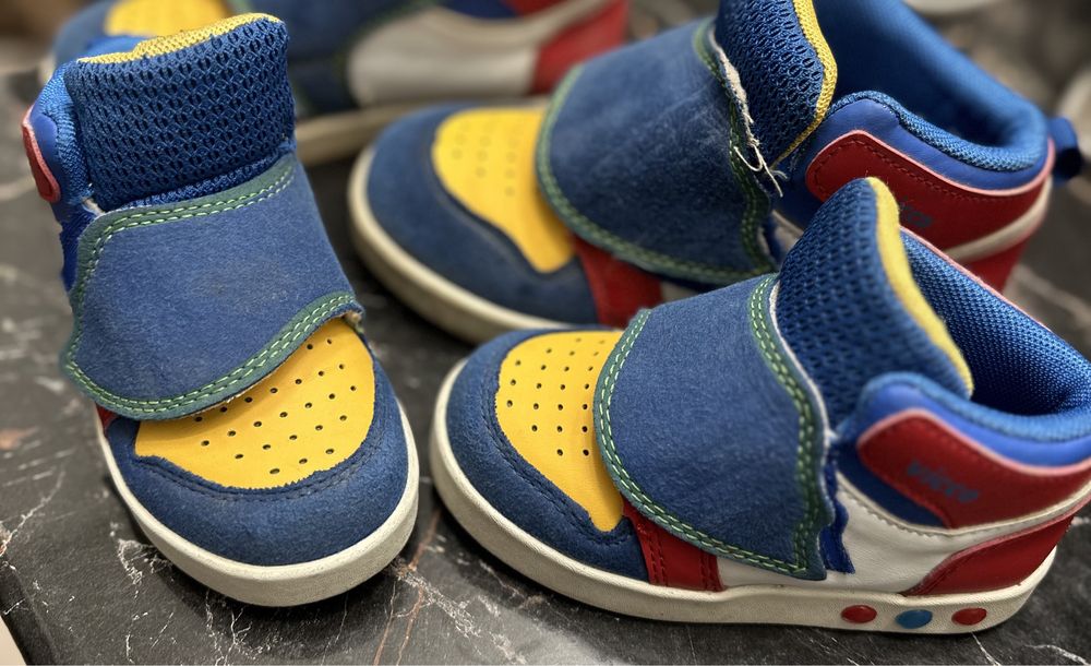 Продам высокие кеды UFO Vicco