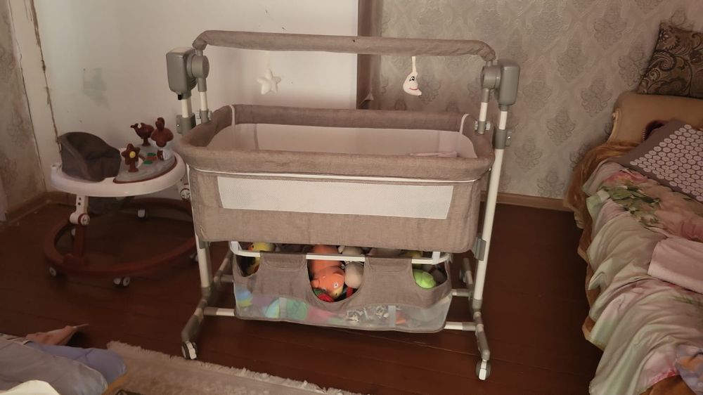 Продам детскую кроватку