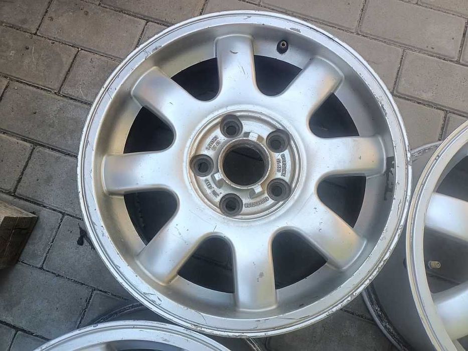 Продам оригинальные легкосплавные диски "Speedline" на Ауди 100.