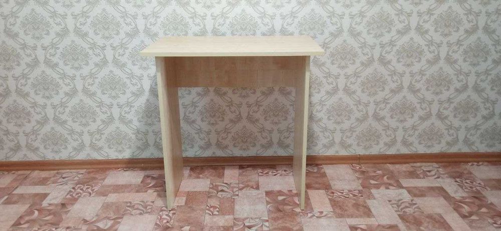 Продам письменный, офисный стол.